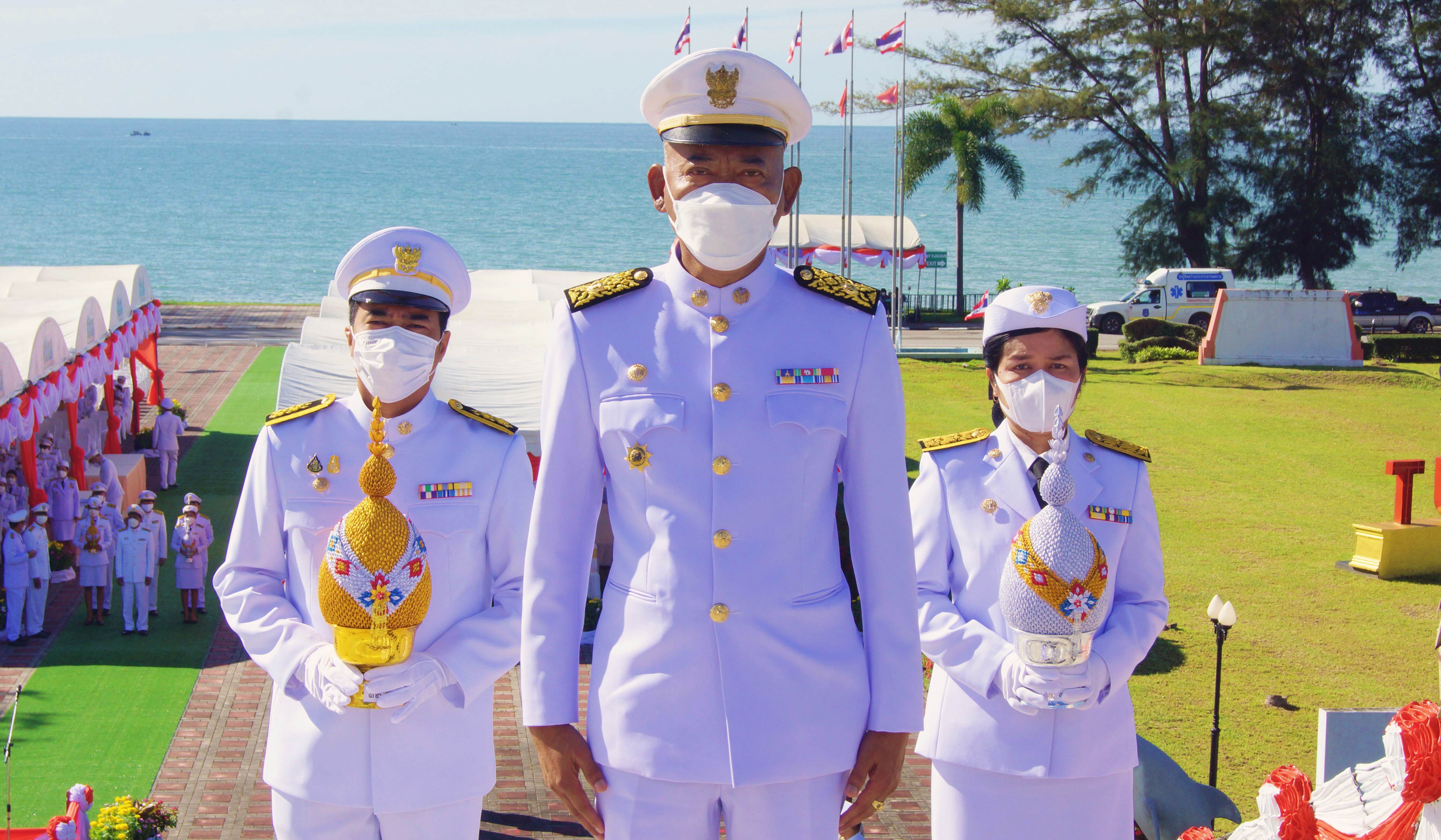 พิธีถวายเครื่องราชสักการะพระบรมราชานุสาวรีย์พระบาทสมเด็จพระจอมเกล้าเจ้าอยู่หัว เนื่องใน “วันวิทยาศาสตร์แห่งชาติ” ประจำปี 2565