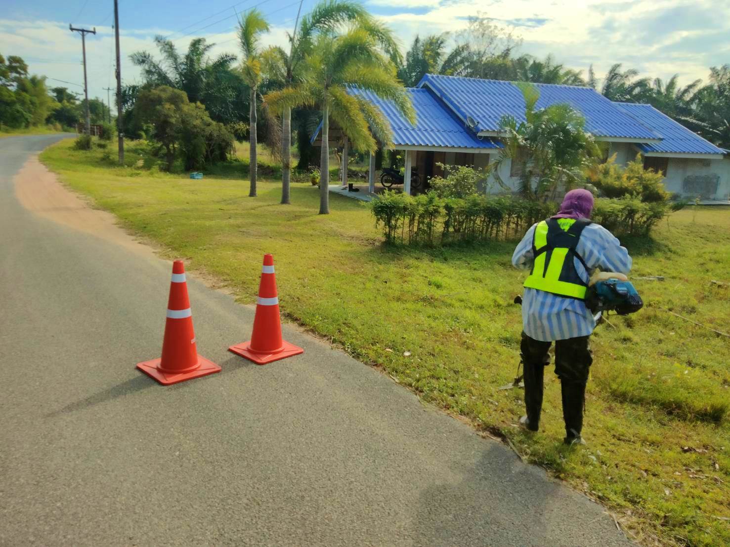 ปรับปรุงภูมิทัศน์สายหนองสารวัตร-หนองขนาน หมู่ที่ 6 บ้านด่านสิงขร