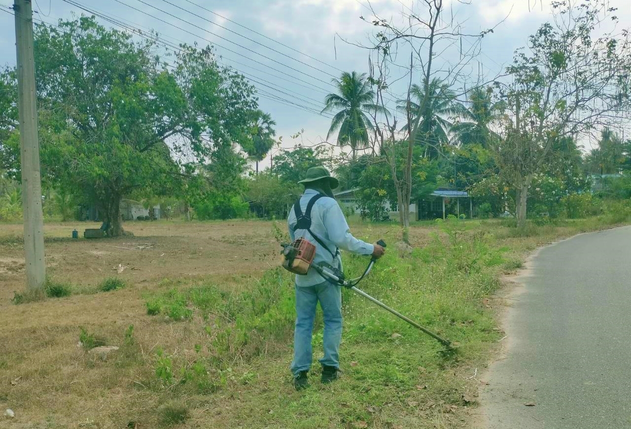 ปรับปรุงภูมิทัศน์ซอยทางหวาย-ร่องแก้ว หมู่ที่ 3 บ้านทางหวาย และซอยศรีสังวาลย์ หมู่ที่ 8 บ้านนาทอง